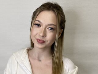 camgirl masturbating with vibrator ViolaKranze