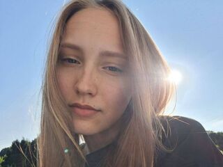 masturbating webcamgirl WanitaLoeppky
